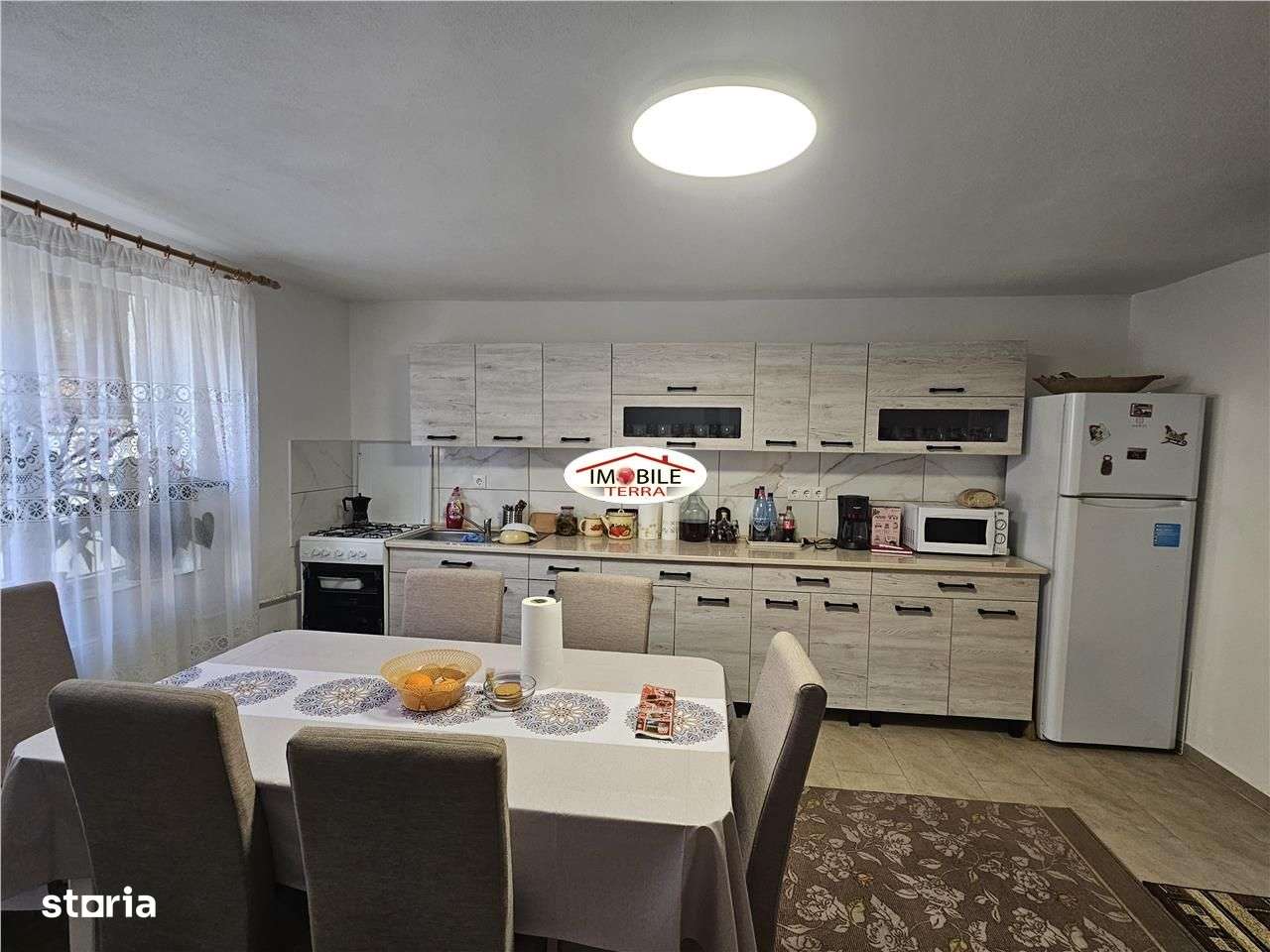 Casa de vanzare in Sura Mare-0