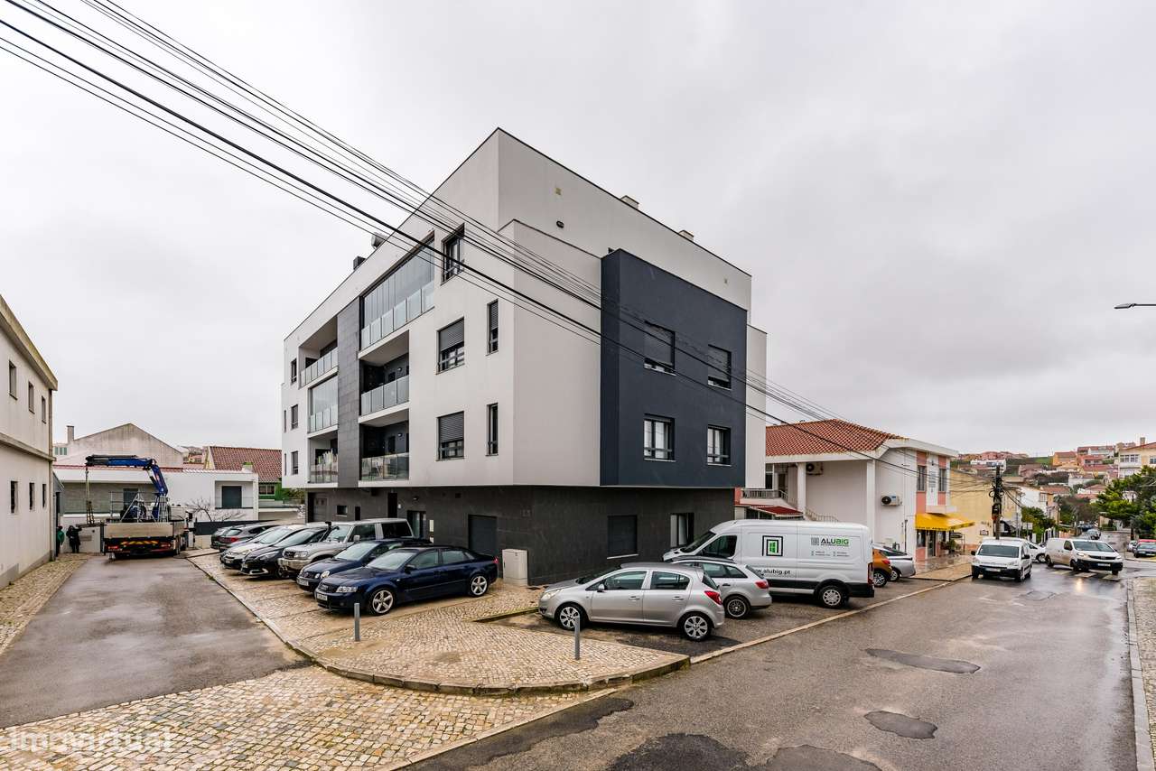 T2 Casal de Cambra | Seminovo | Garagem e Varanda-16