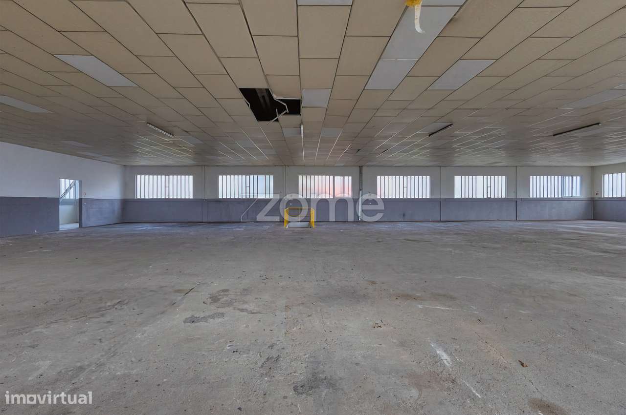 Armazéns de 1750m² c/ escritório e Potencial Habitacional em São Ro...-32