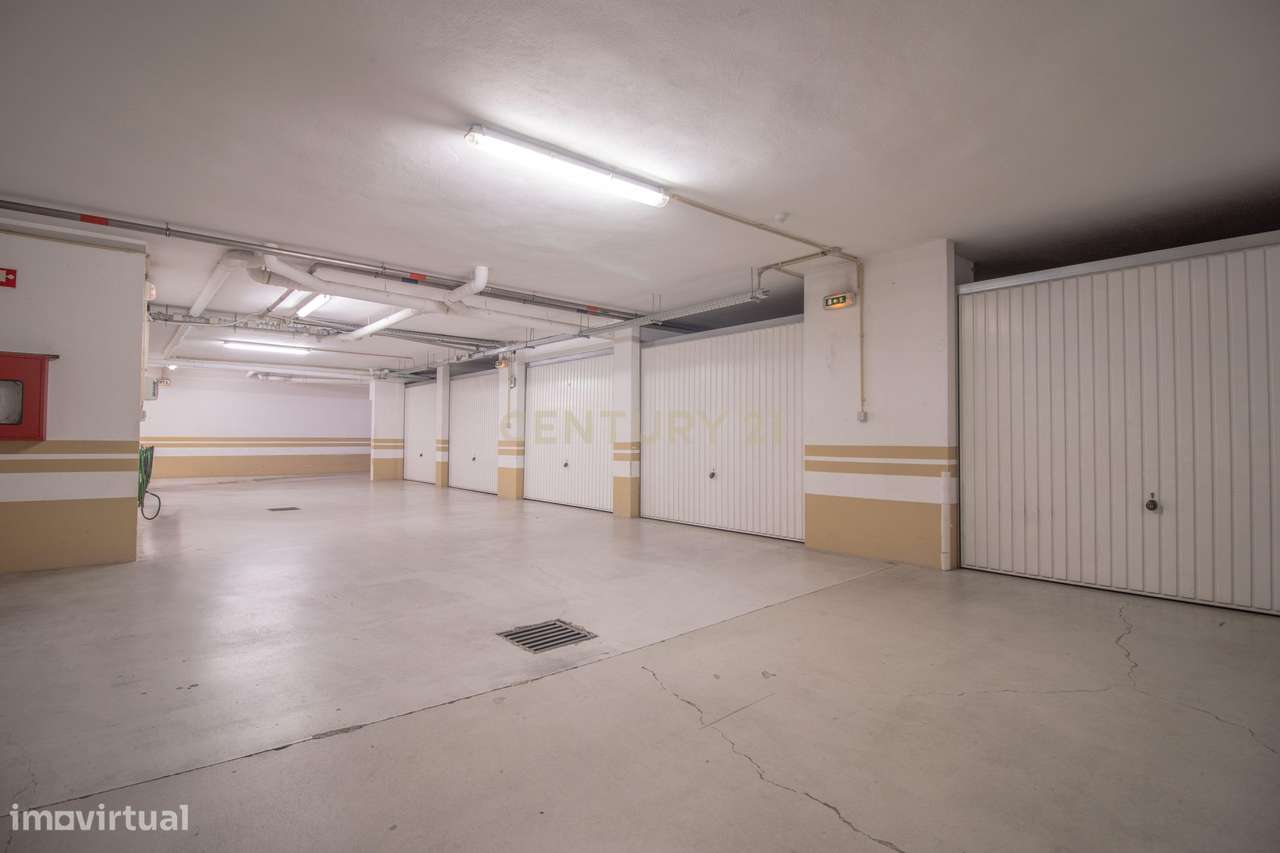Apartamento T3 com Garagem Dupla na Quinta da Borloteira, Figueira da-30
