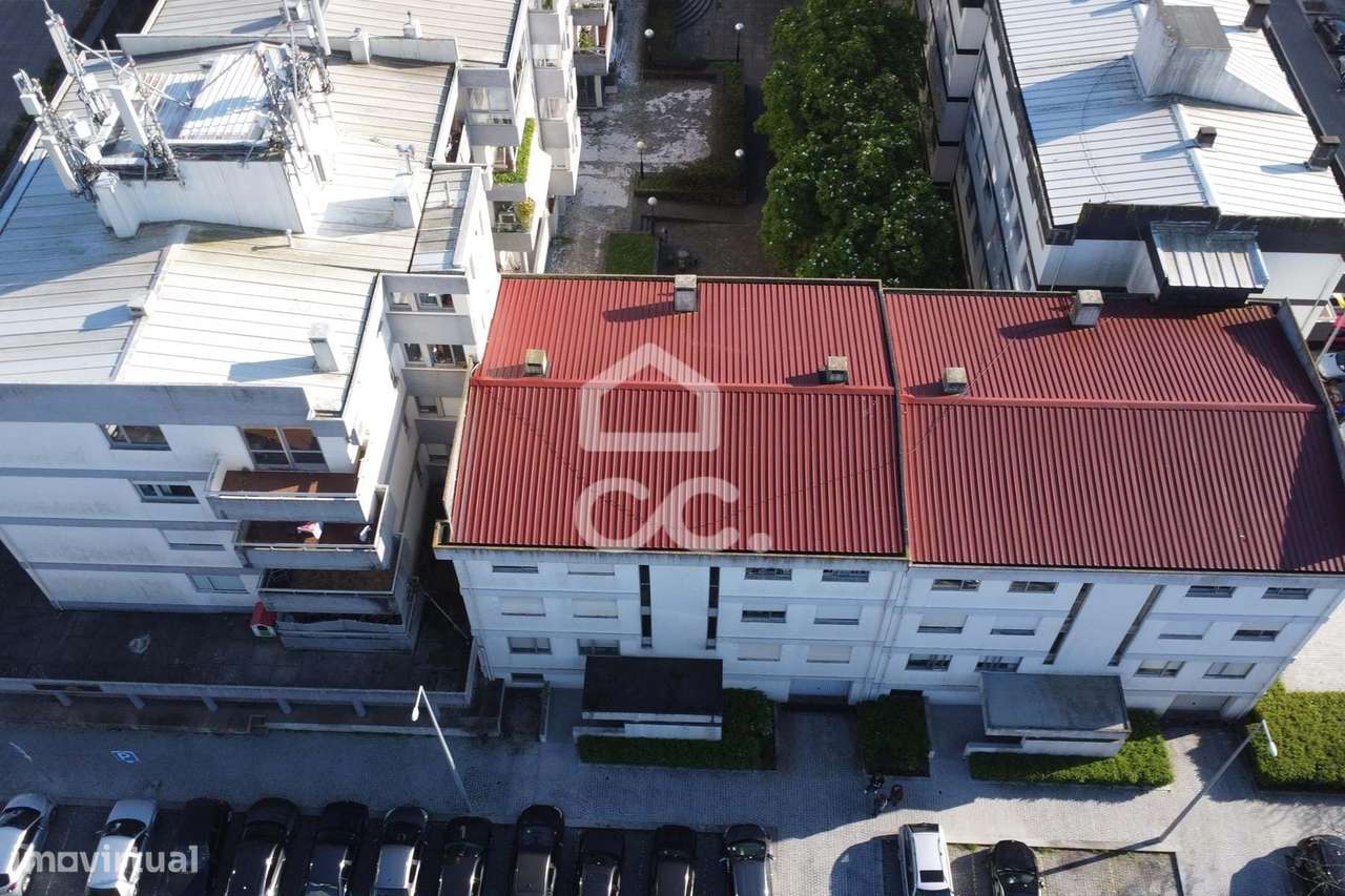 Apartamento T2 com garagem na Maia, junto ao Metro Parque Maia-24