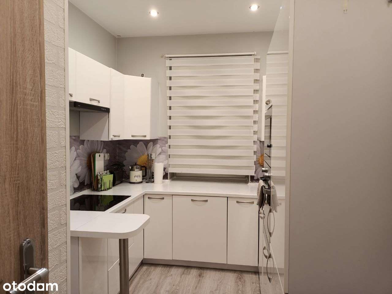 Sprzedam duże przestronne mieszkanie w centrum - Pełny obrazek: 4/18