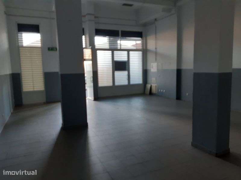 Arrenda - se   loja 90 m2 - Grande imagem: 5/8