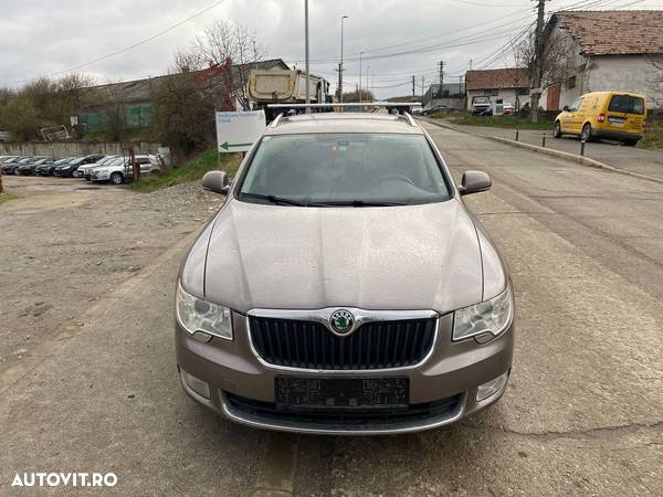 Skoda Superb 2.0 TDI PD Elegance - 4