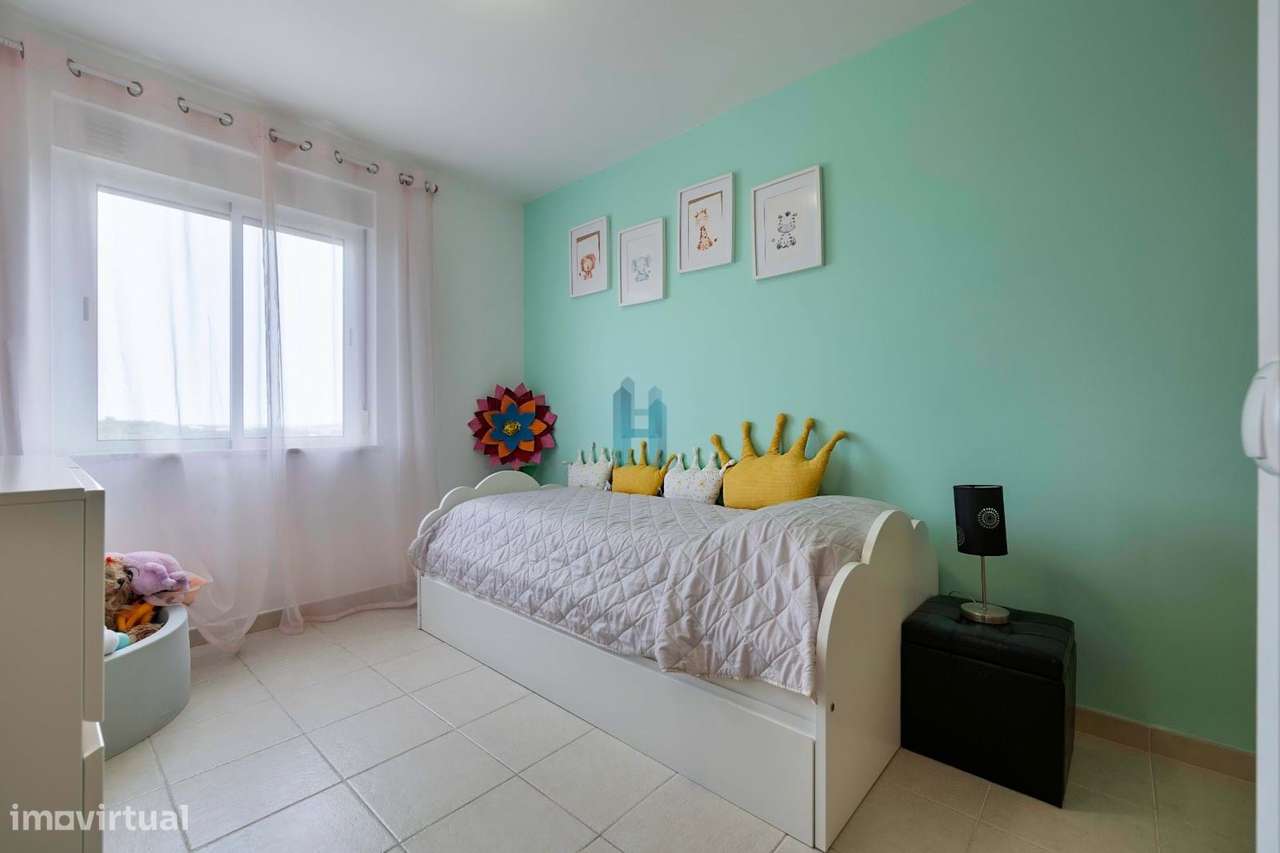 Apartamento T3 com arrecadação em Portimão-14