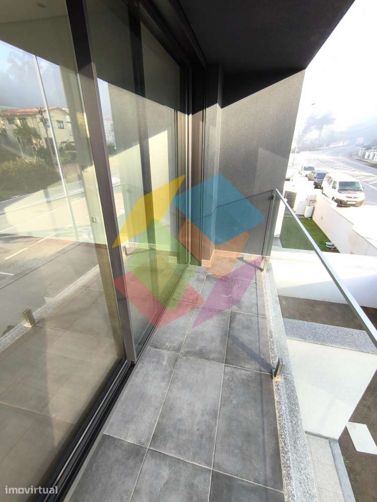 Moradia em Lobão, moderna, luminosa e pensada para o conforto da fam?-56