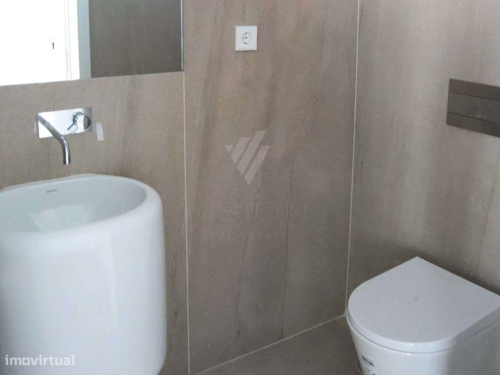 Moradia T3 de Luxo - Boavista | Avenida Tenente Valadim-11