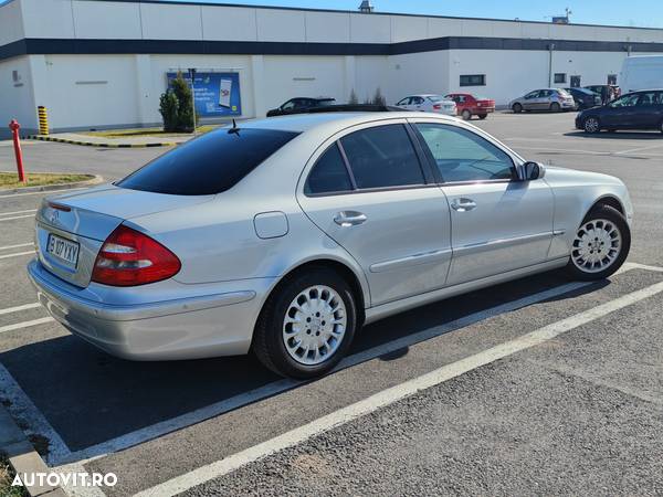 Mercedes-Benz E - 9