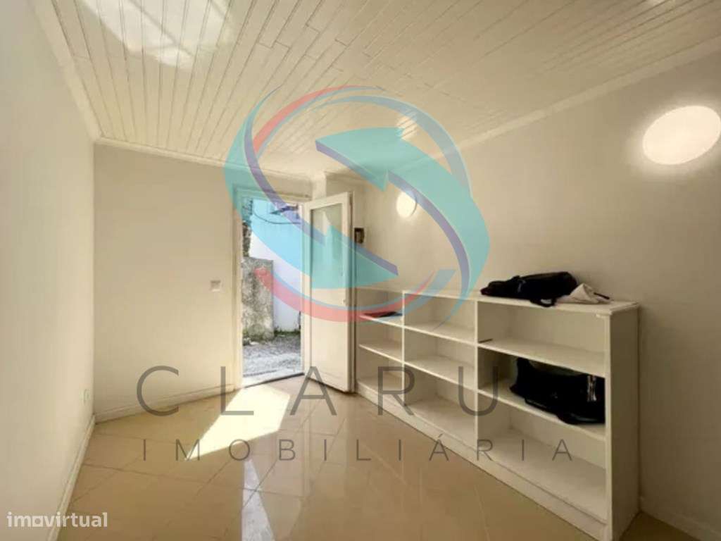 MORADIA GEMINADA à venda na Rua do Sítio ao Casalinho da Ajuda - Grande imagem: 5/23