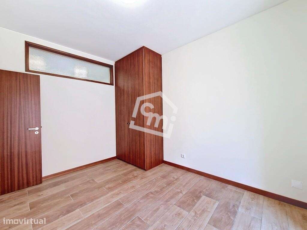 Venda de T3 na Marginal de Matosinhos com Garagem-25