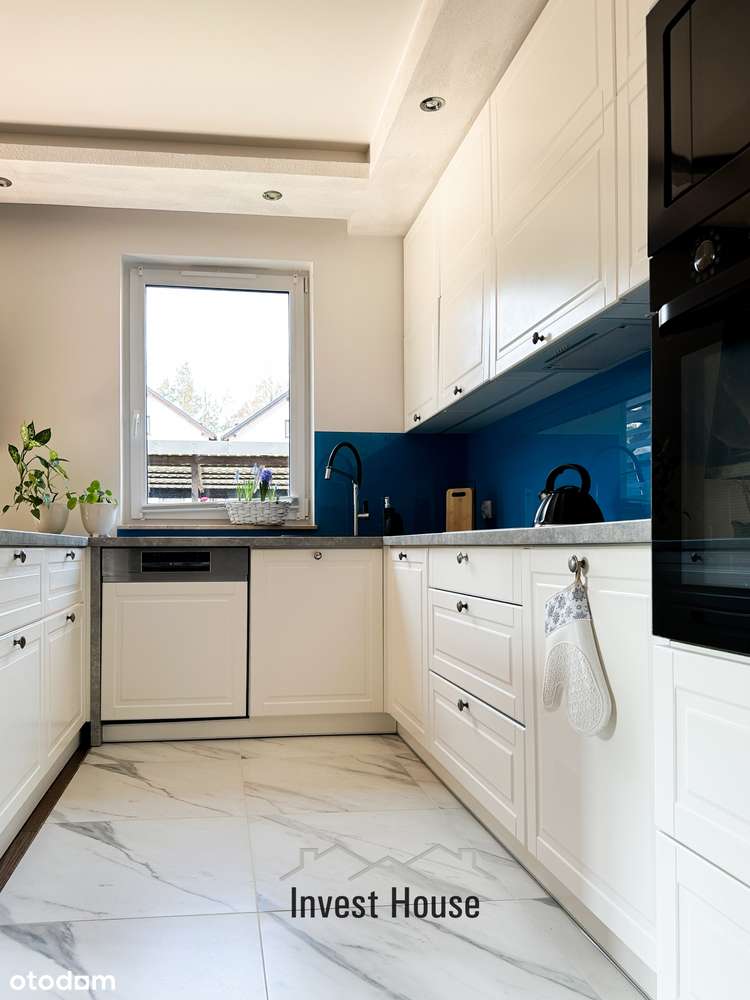 Nowoczesny dom z garażem w spokojnej okolicy - Pełny obrazek: 5/14