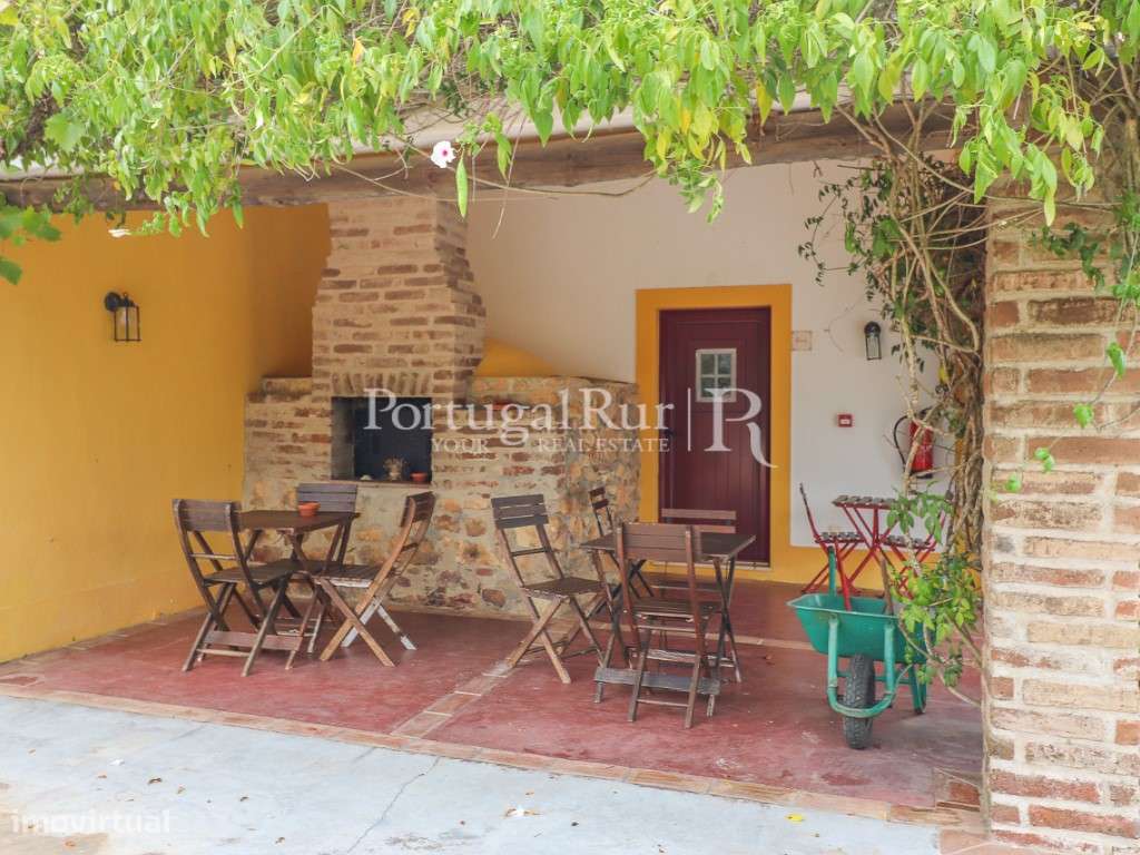 Monte de 4,8 hectares com Moradia T11 para Turismo Rural - Grande imagem: 5/52