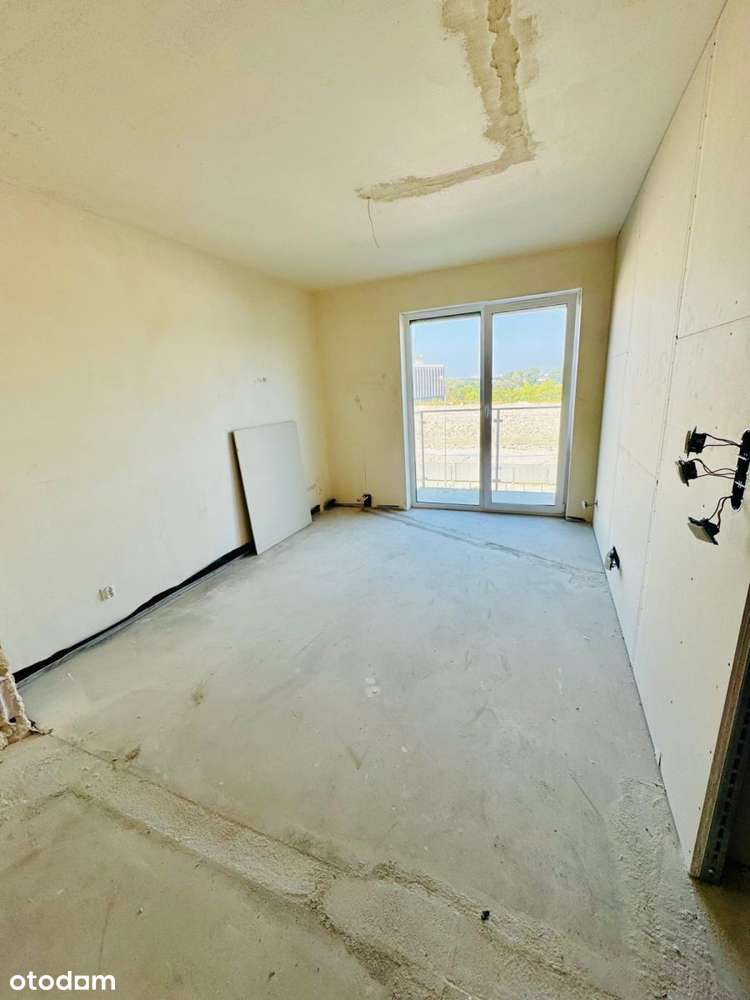 3 mieszkania 2pok. + 3 m. w hali g.-5