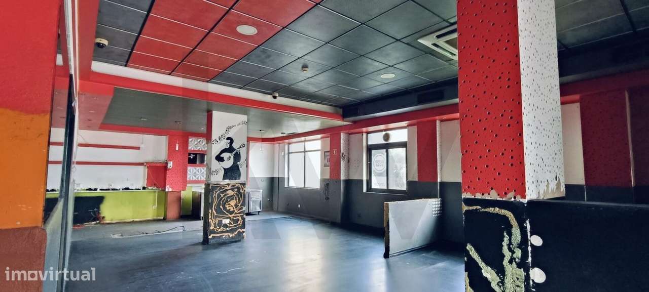 OPORTUNIDADE ÚNICA - LOJA PARA ARRENDAMENTO EM SANTARÉM - Grande imagem: 4/17