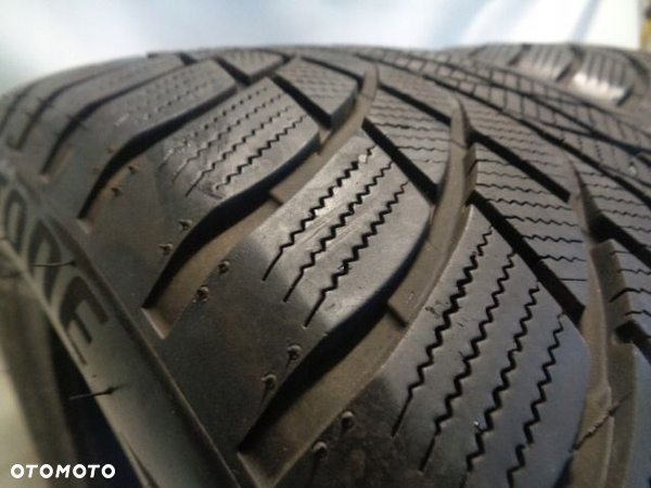 2X BRIDGESTONE BLIZZAK LM001 225/50R18 95H - 2