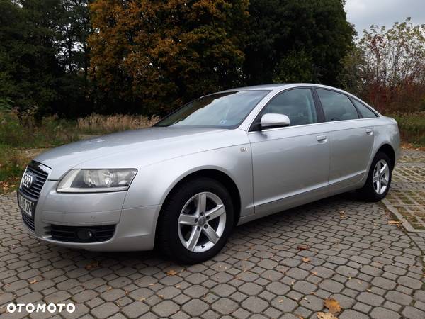 Audi A6 2.4 - 7