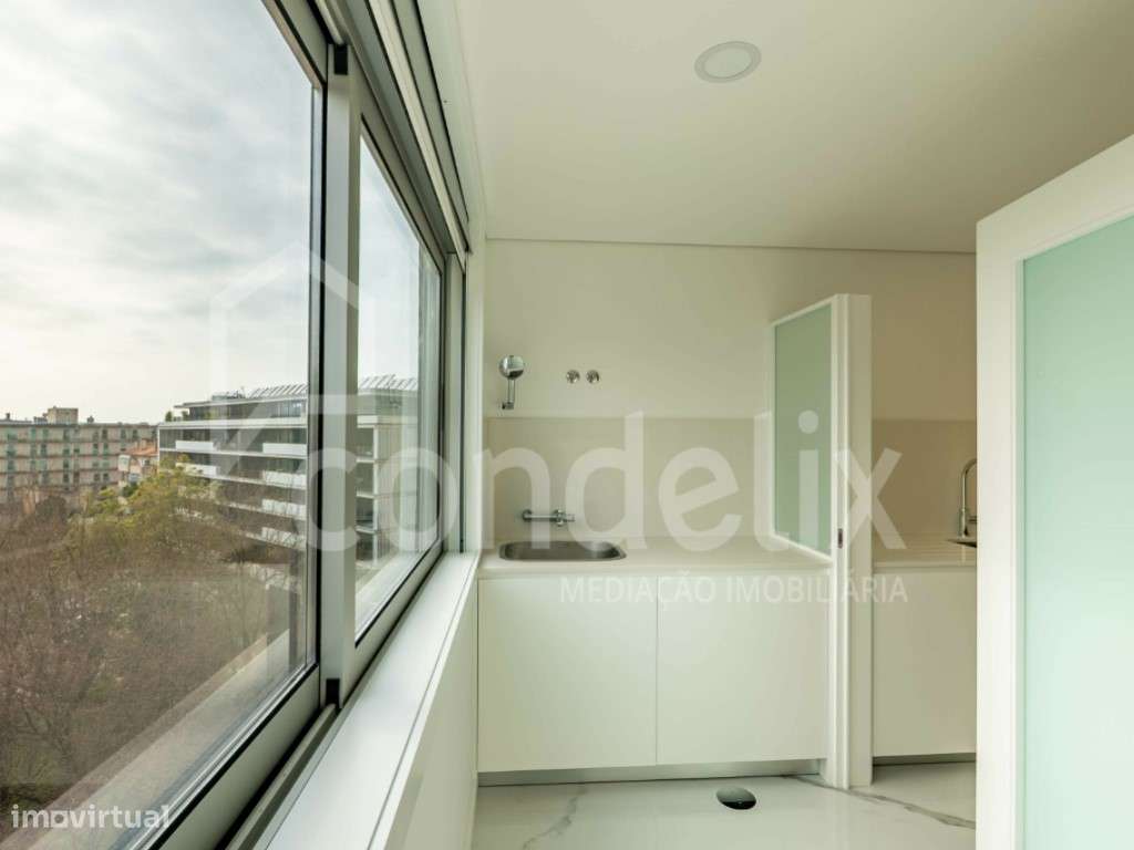 Apartamento T3 Avenida da Boavista, Porto-11