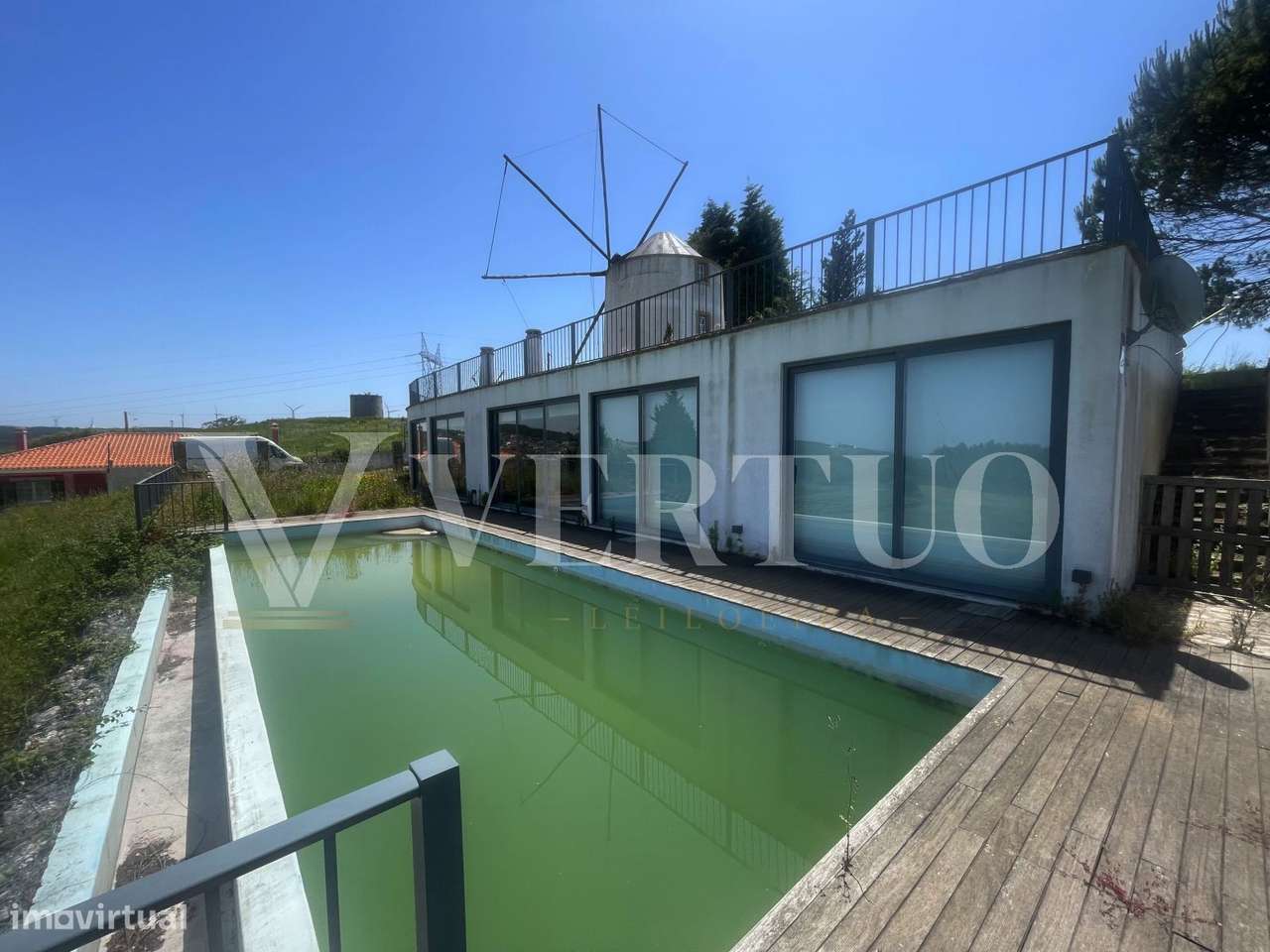 Moradia com Moinho de Vento e Piscina | Torres Vedras-0