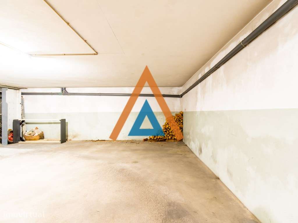 Excelente T2 - São João da Madeira-25