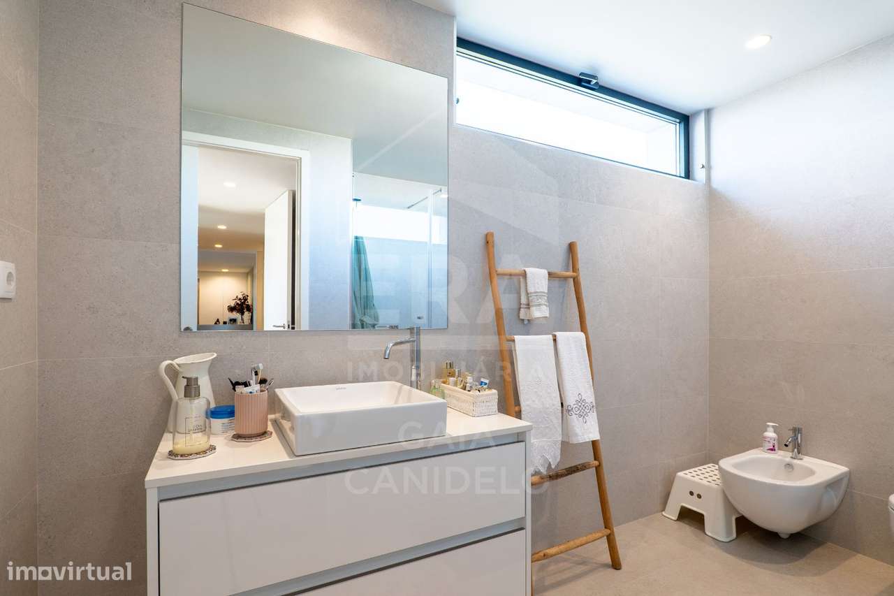 Excelente T2 no centro de Canidelo-11