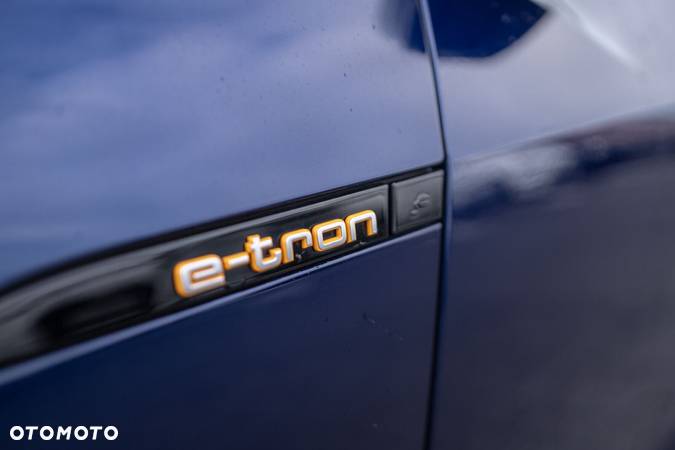 Audi e-tron - 8