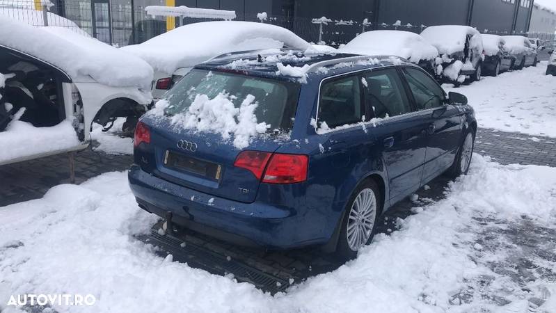 Dezmembram Audi A4  2.0 D an fabr 2007 - 3