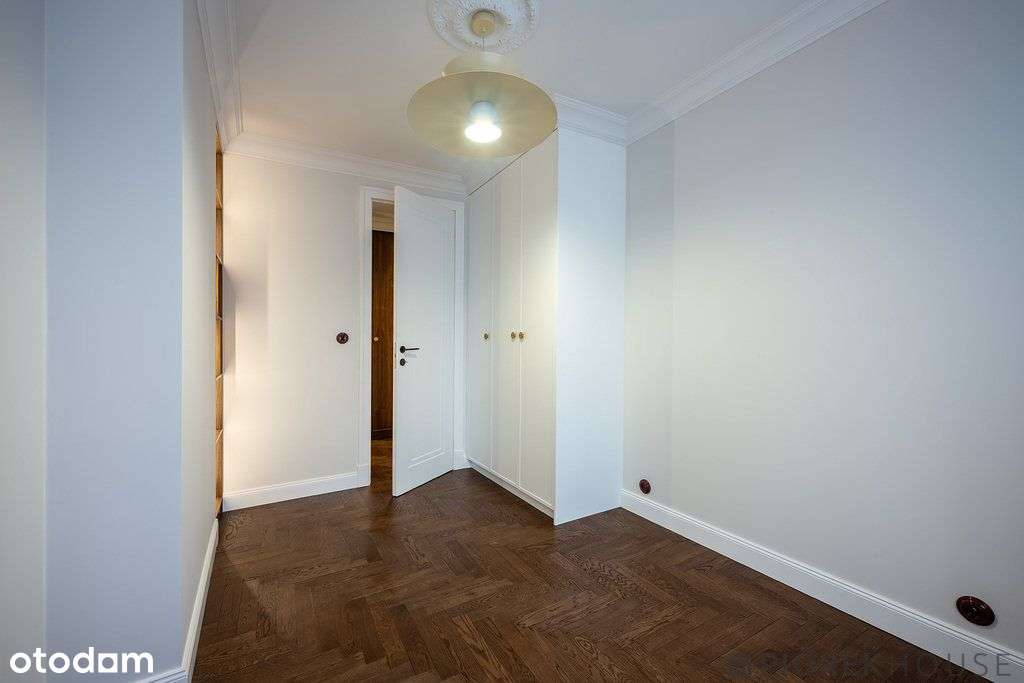 Piękny, Nowy apartament w odnowionym budynku !-12