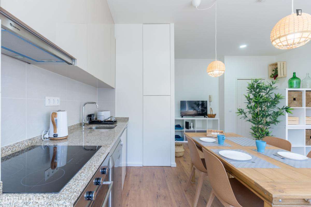 Estúdio - localizado em Ramalde Porto - Grande imagem: 5/9