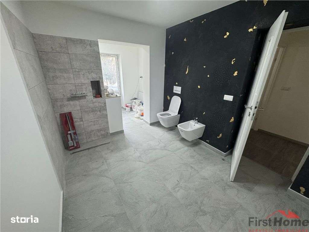 Ap 4 cam transformat in 3, et 1, renovat complet, zona Inspectoratul S-12