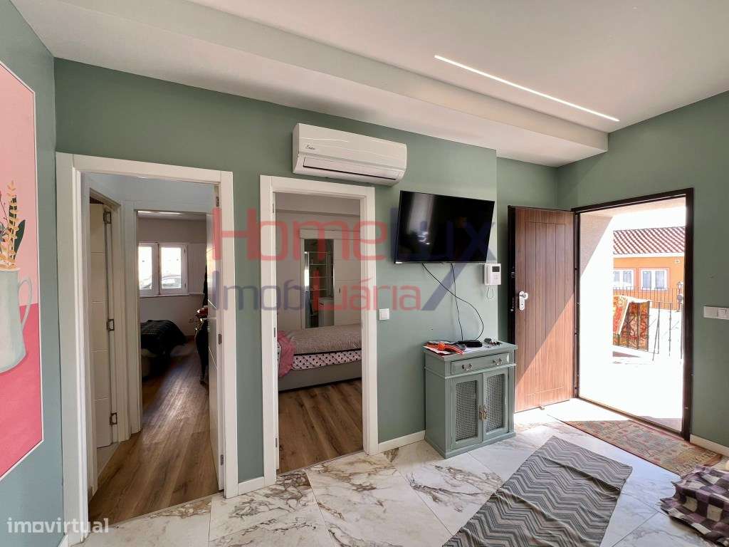 Andar moradia de Charme T2 junto ao Parque Oriental-3