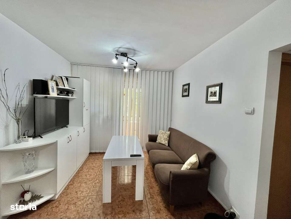 Apartament 4 cam decomandat Soveja-6
