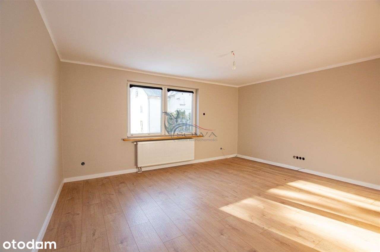 Dom wolnostojący na sprzedaż – Chybie, centrum-1