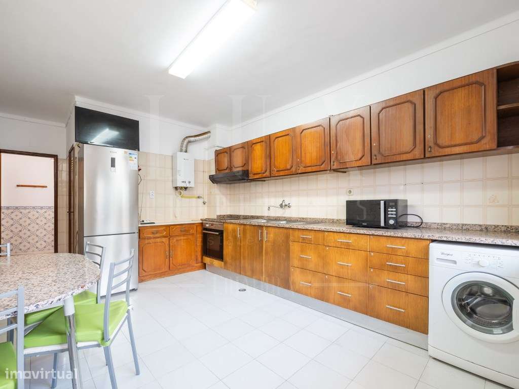 Apartamento T3 com Garagem | São Martinho do Bispo, Coimbra-0