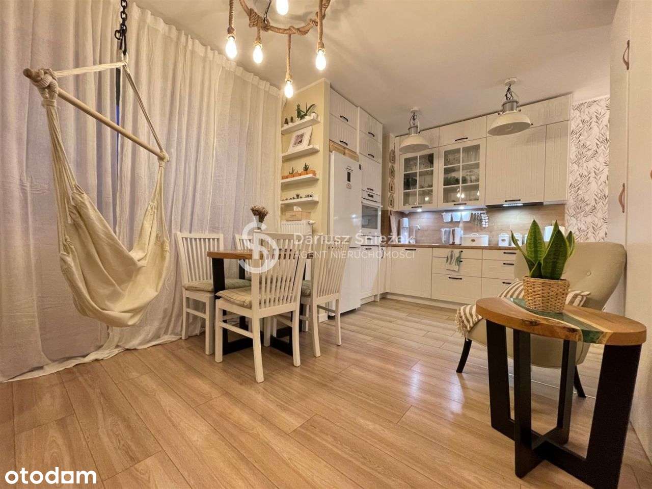 Top Mieszkanie 2 pok z dużym tarasem i garażem!-1