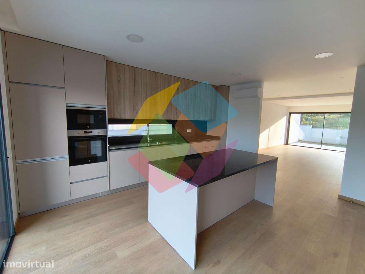 Moradia em Lobão, moderna, luminosa e pensada para o conforto da fam?-6
