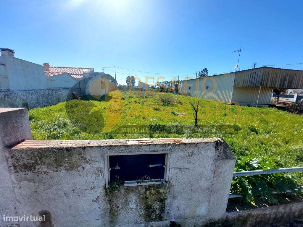 Terreno Urbano Gaveto 1250m2, murado, Quinta da Marquesa I e III-5