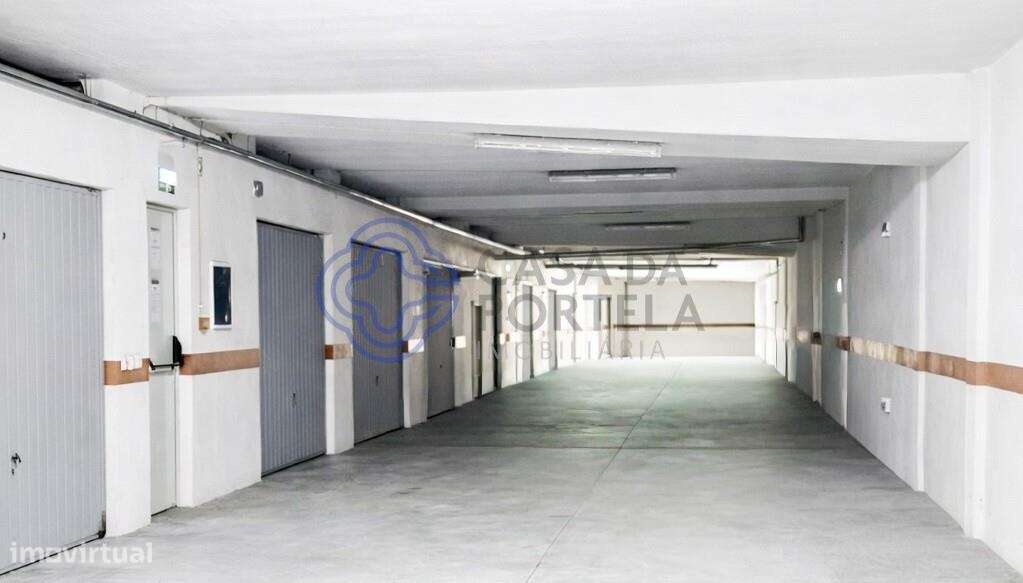 Garagem Fechada para 2 Carros, em Póvoa de Varzim, para venda. - Grande imagem: 2/7