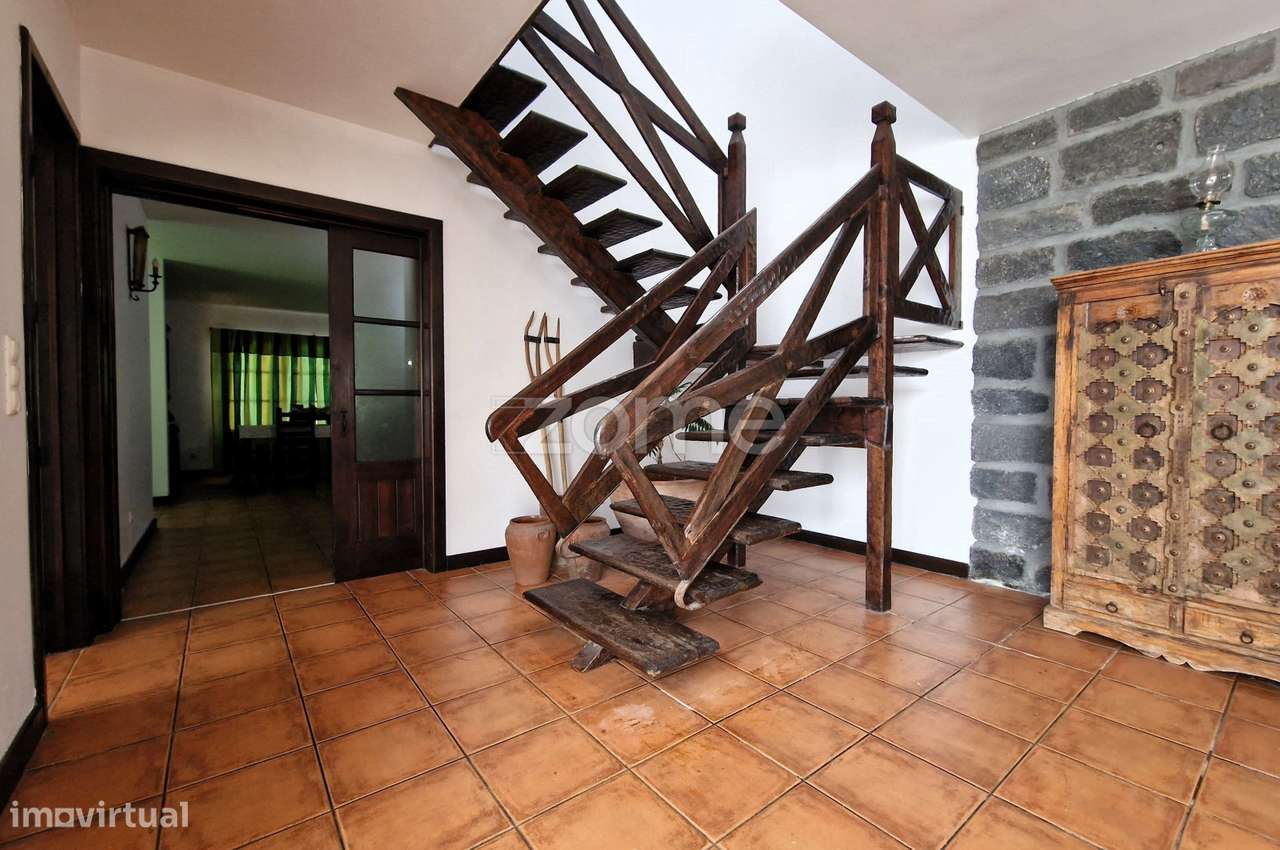 Moradia Rústica T3 com Espaço Exterior – Pico da Pedra, Ribeira Gra... - Grande imagem: 5/17