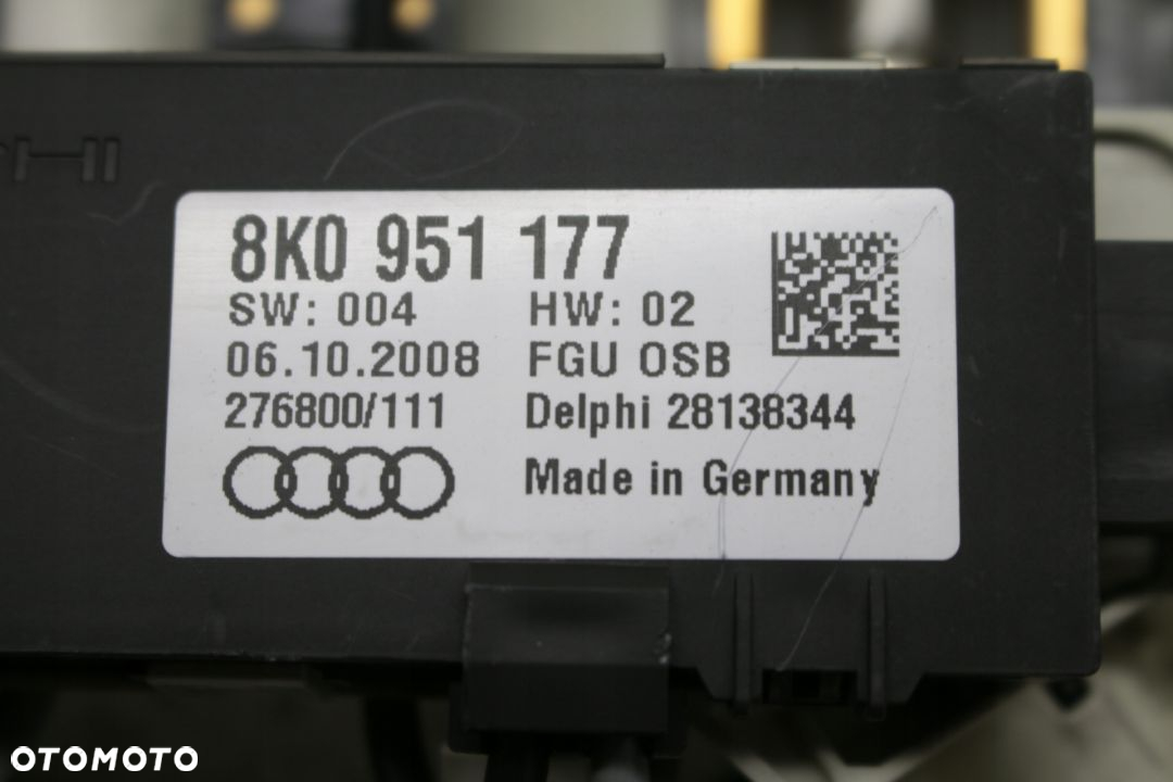 oświetlenie lampa kabiny Audi A5 A4 B8 8K0951177 - 3