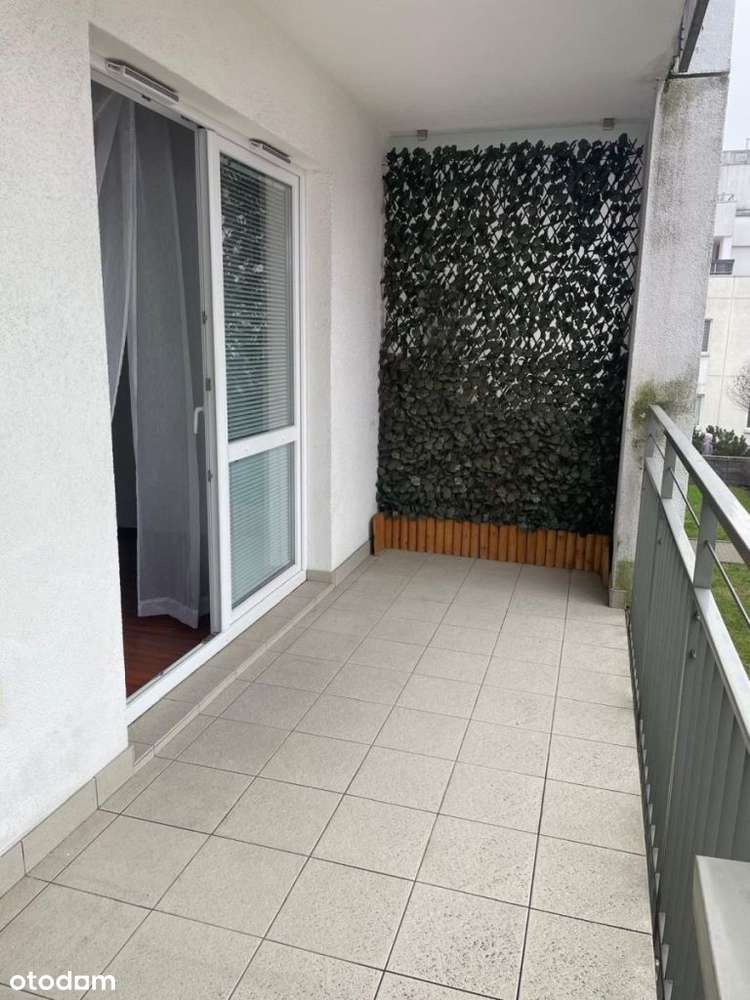 2 pokoje z balkonem, garaż-13