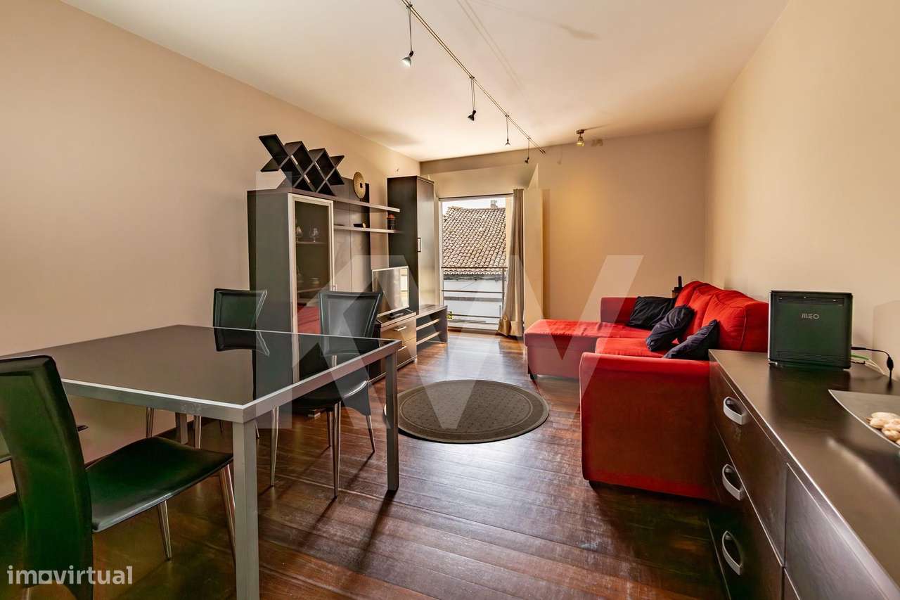 APARTAMENTO T1 COM PÁTIO DE 11M2, SÃO PEDRO, PONTA DELGADA, ILHA DE SÃ - Grande imagem: 5/18