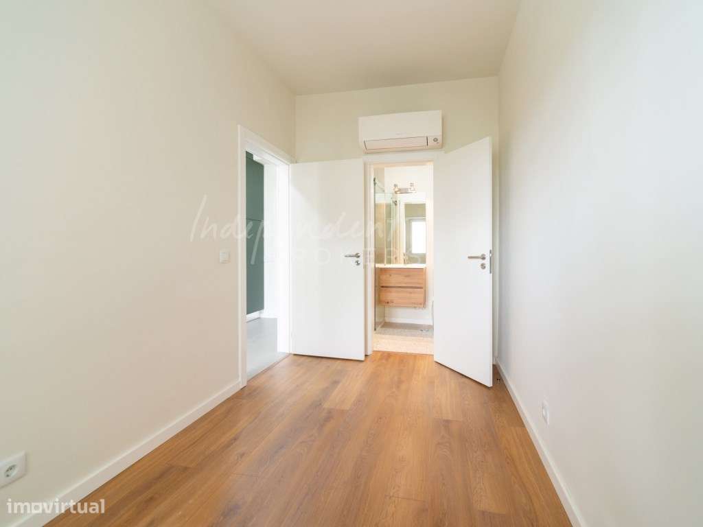 APARTAMENTO T4 TOTALMENTE REMODELADO NAS TORRES DO RESTELO, COM VIS...-13