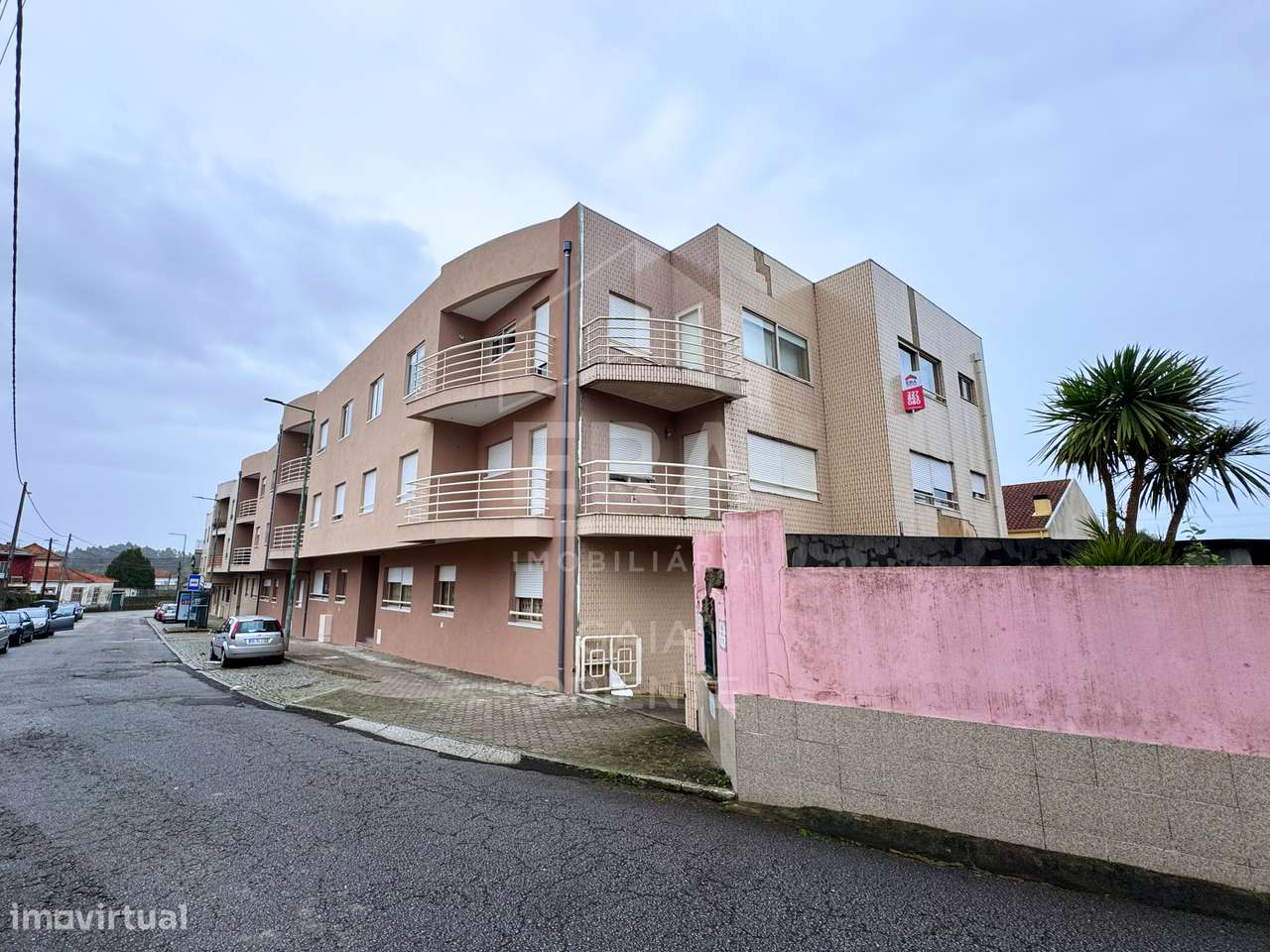 Apartamento T3 com Áreas Generosas em Serzedo-8