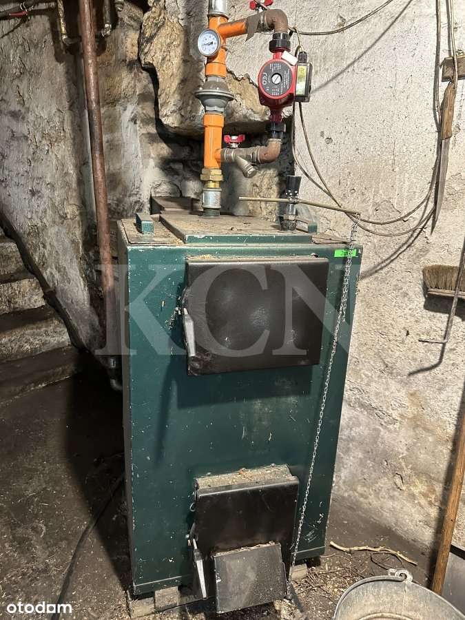 Urokliwy dom z zabudowaniami k. Złotoryi.-18