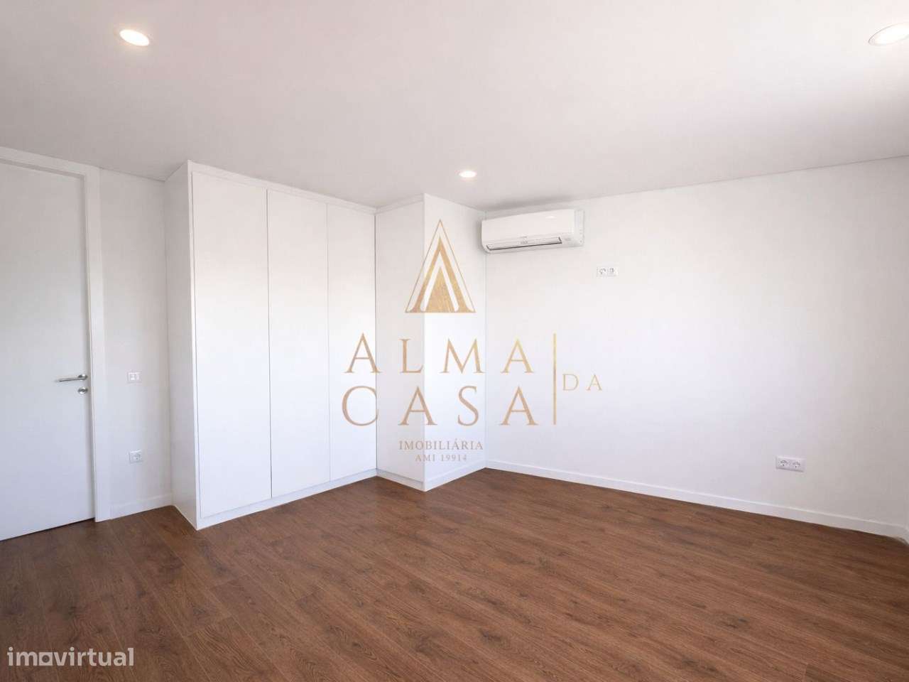 Apartamento T2 Novo | Varanda |Pronto Habitar | Rio Tinto-7