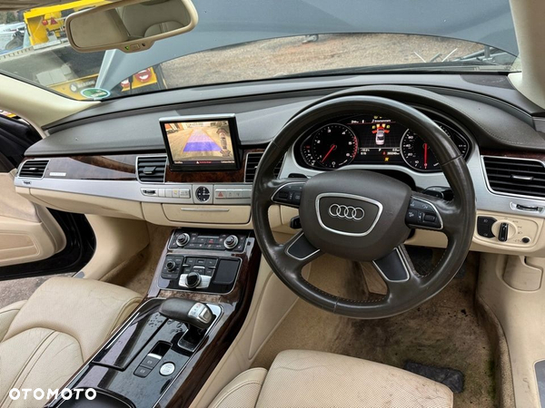 Audi A8 D4 4,2 TDI 12r- deska konsola Angielska - 2