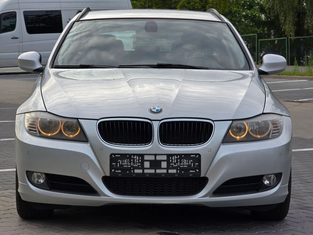 BMW 3 Series E90/E91/E92/E93 (2005-2012) 2011