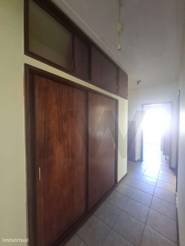 Apartamento T2 luminoso junto à futura linha do Metro Ruby - Grande imagem: 2/20