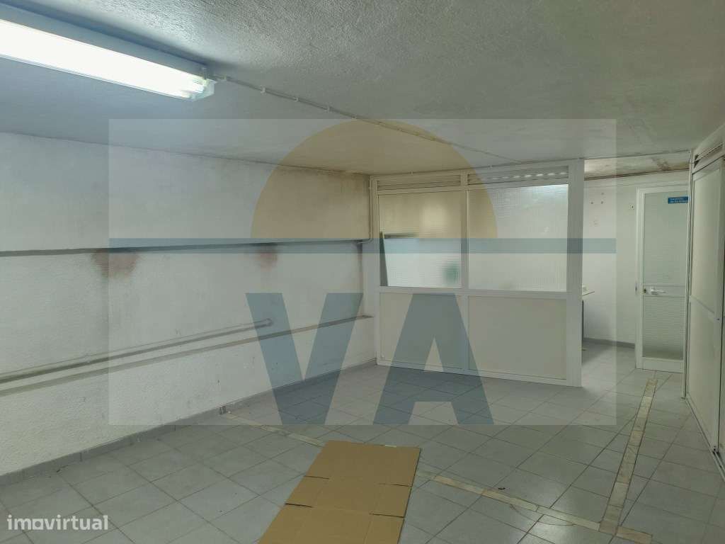 Armazém para Venda em São João da Talha - Excelente Oportunidade às...-23