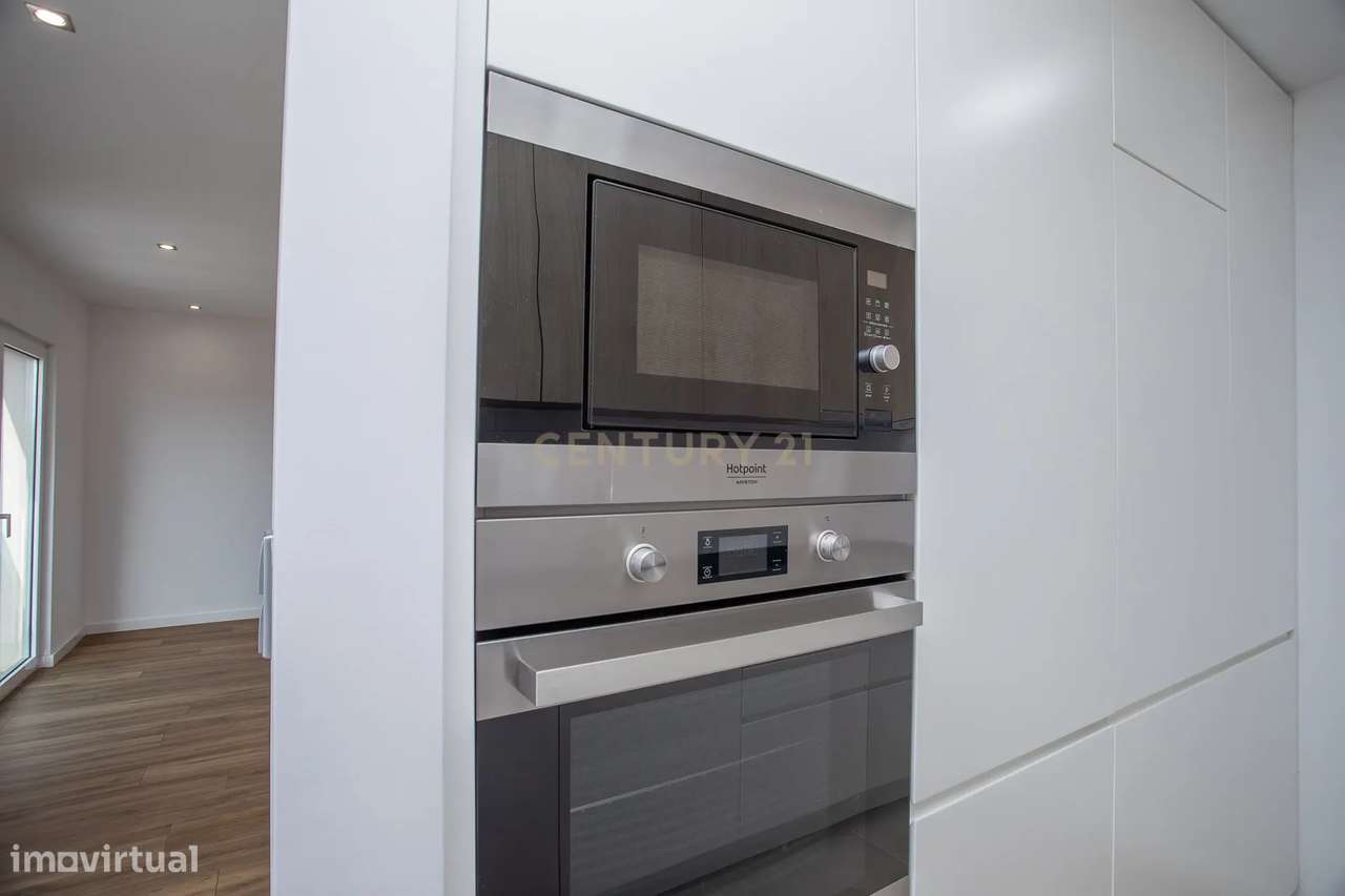 Sintra - Algueirão, apartamento T2 com garagem a estrear-21